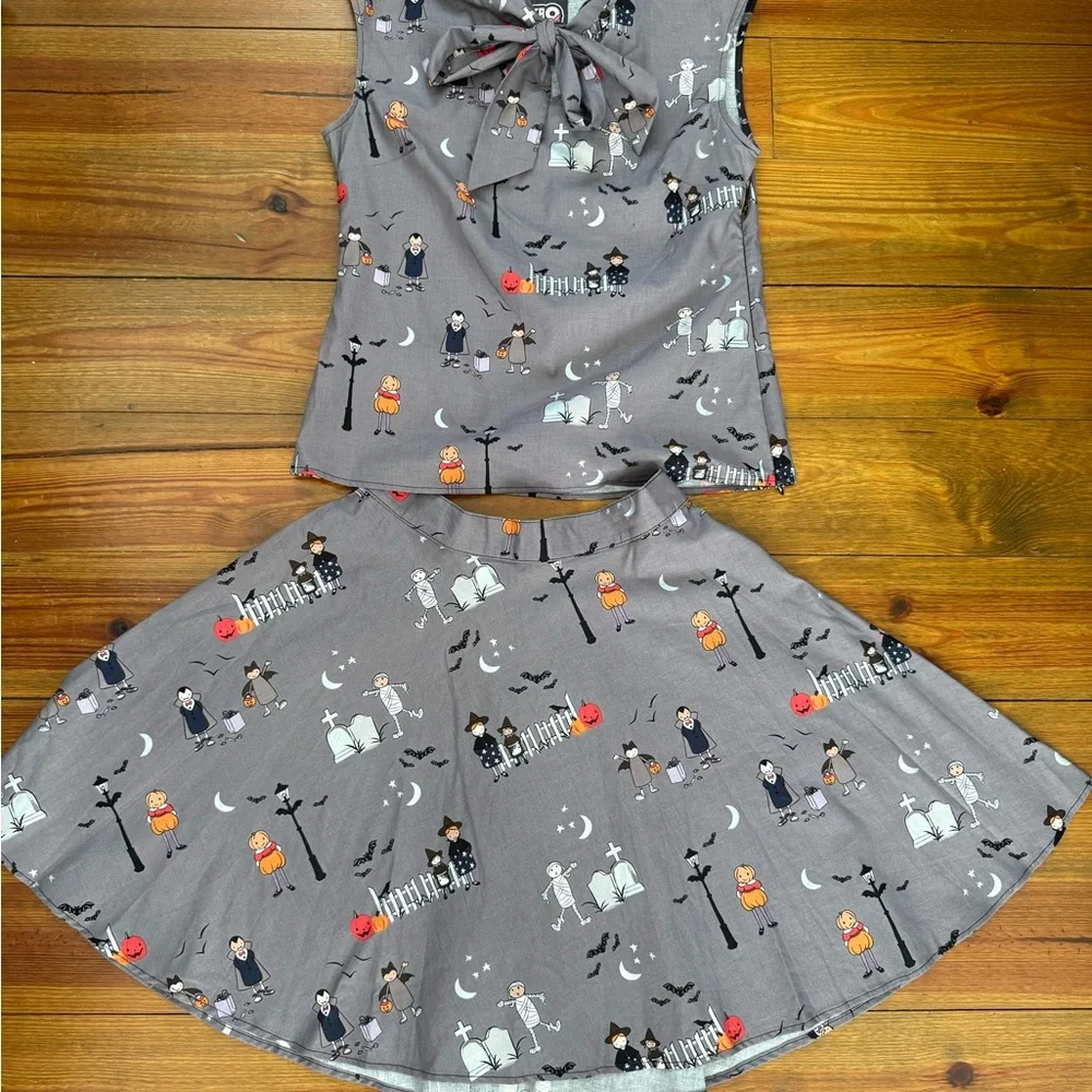 Retrolicious Gray 2 piece Halloween Dress with Vintage Trick-or-Treat Print. NWT
